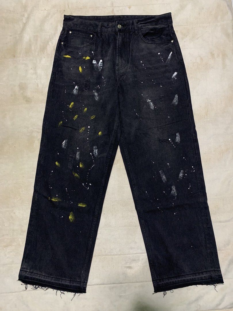 Balenciaga baggy jeans (Category: Jeans) located in Cabuyao City. Submitted by marcmateo112625 (Listing ID 1464501850, Image 3). Description: ⚠️ Please manage your expectations ⚠️ Color may vary due to lighting ⚠️ Legitimacy not guaranteed (thrifted item) 💳 Mode of Payment: GCash / GoTyme Bank 🚚 Courier: J&T Only 📍 Location: Cabuyao, Laguna 📩 Message me or request a video call for inquiries.