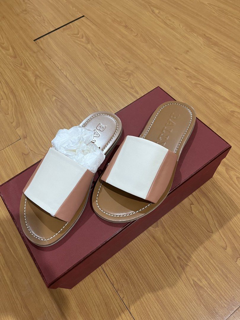 Bally Slides (Category: Flats & Sandals) located in Muntinlupa City. Submitted by jane226ph (Listing ID 1464294074, Image 3). Description: Original / Authentic Bally Slides Brand new, never worn Complete with box, dust bag and packaging, as originally purchased Size: US 5.5 Purchased at the store Made in Italy I have another one like this, size is US7.5 A timeless classic that’s easy to wear. Such a beautiful pair but wide for my feet. Original p