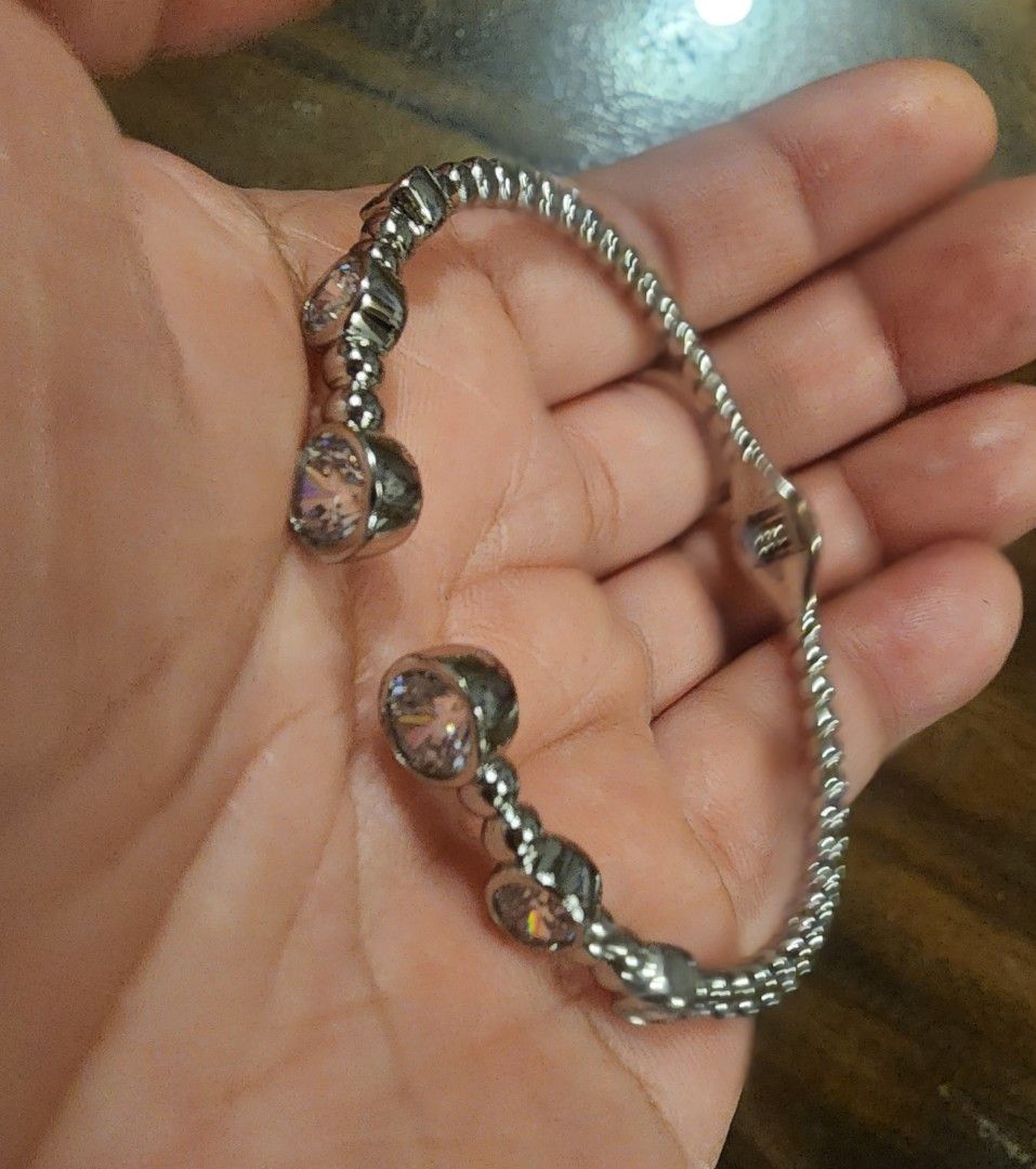 BANGLE STUDDED zircon (Category: Bracelets) located in Manila. Submitted by chrinathalie (Listing ID 1464555249, Image 2). Description: materials sparkly zircon stones rhodium coated with real whitegold ITEM IS NOT PAWNABLE.