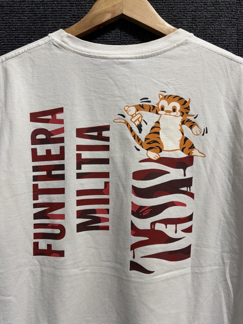Bape shark futura tee (Category: Activewear) located in Baguio. Submitted by picksby_mik (Listing ID 1464552797, Image 3). Description: Needs wash only sa neck part po, the rest excellent condition .