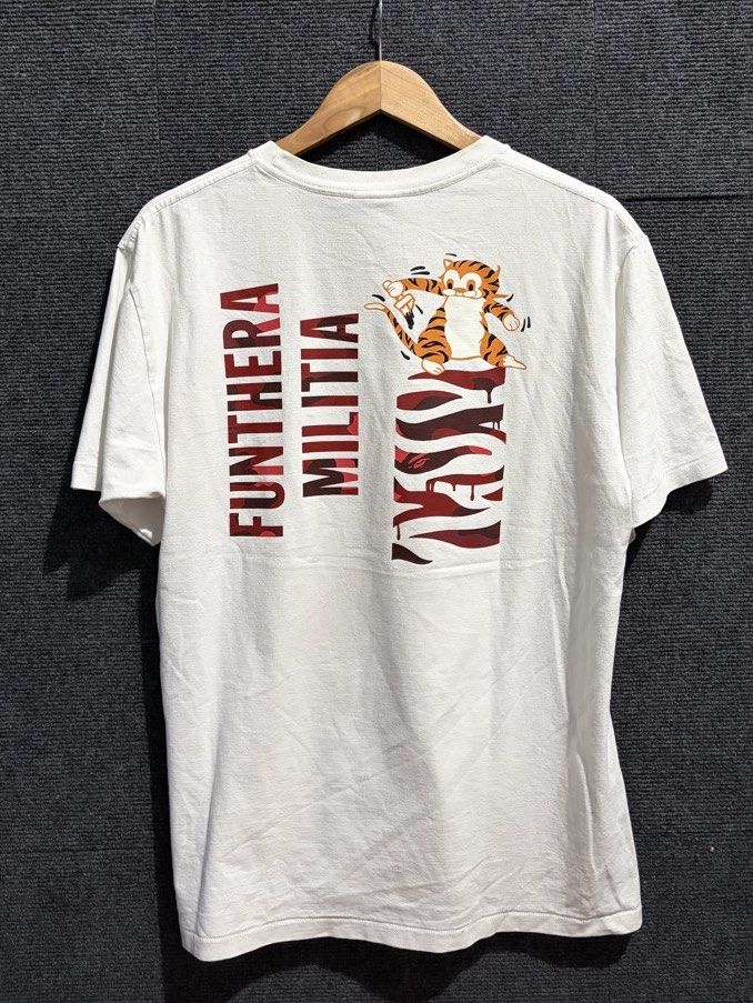 Bape shark futura tee (Category: Activewear) located in Baguio. Submitted by picksby_mik (Listing ID 1464552797, Image 2). Description: Needs wash only sa neck part po, the rest excellent condition .