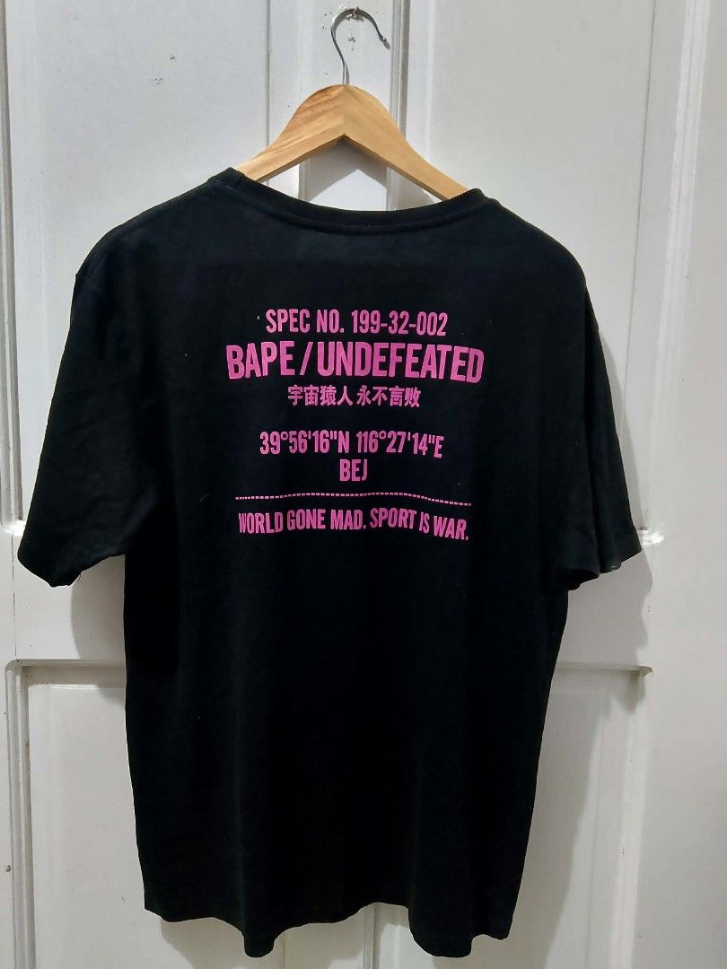 BAPE/UNDEFEATED COLLAB. (Category: Tshirts & Polo Shirts ) located in Caloocan City. Submitted by _kulitthrift31_ (Listing ID 1464423559, Image 2). Description: BAPE/UNDEFEATED COLLAB. CUT TAG. LARGE TO SEMI EXTRA LARGE. 450 negotiable..