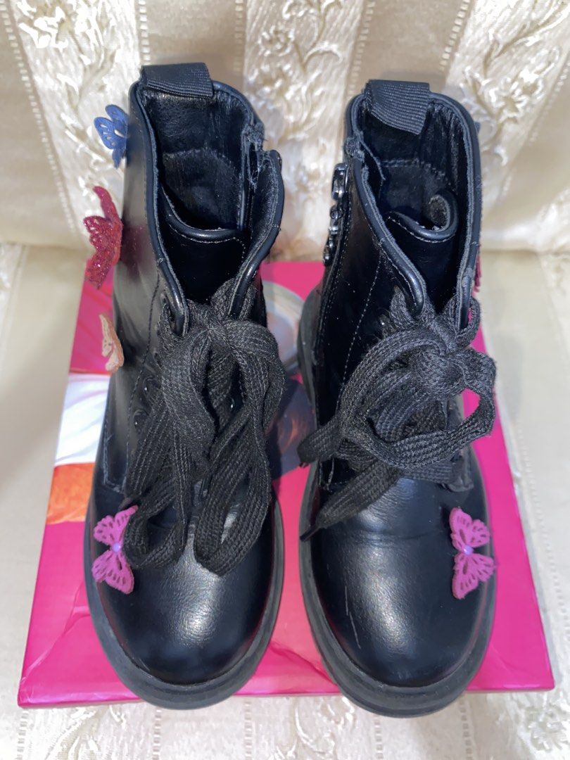 Barbie Boots (Category: Babies & Kids Fashion) located in Manila. Submitted by trixxxyyy06 (Listing ID 1464369886, Image 2). Description: Barbie Boots Original * Used only twice * No issue * 4-6 yrs old * with box ( see photos ) * Message me of you're interested.