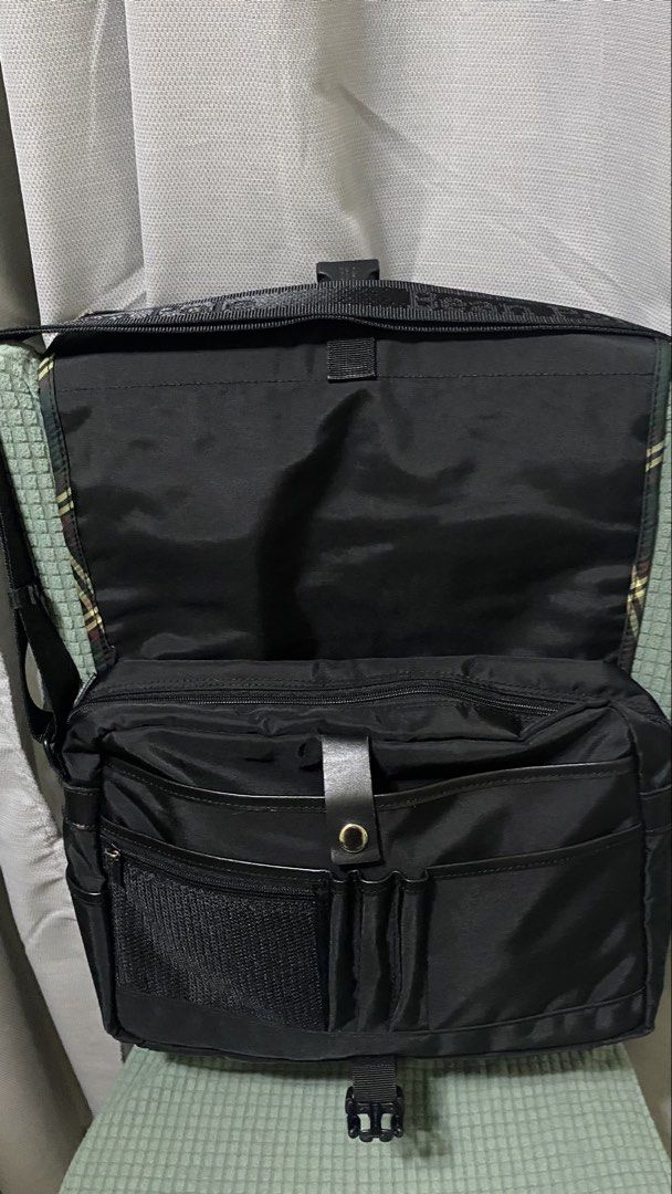 BeanPole Crossbody Bag (Category: Cross-body Bags) located in Lapu Lapu. Submitted by any_thrift (Listing ID 1464520704, Image 3). Description: In good condition Quality bag with multiple compartments Perfect for students .