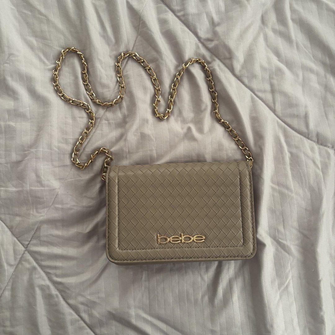 bebe beige cross body bag (Category: Cross-body Bags) located in Cebu City. Submitted by jjanix (Listing ID 1464366937, Image 1). Description: - minimal signs of usage .