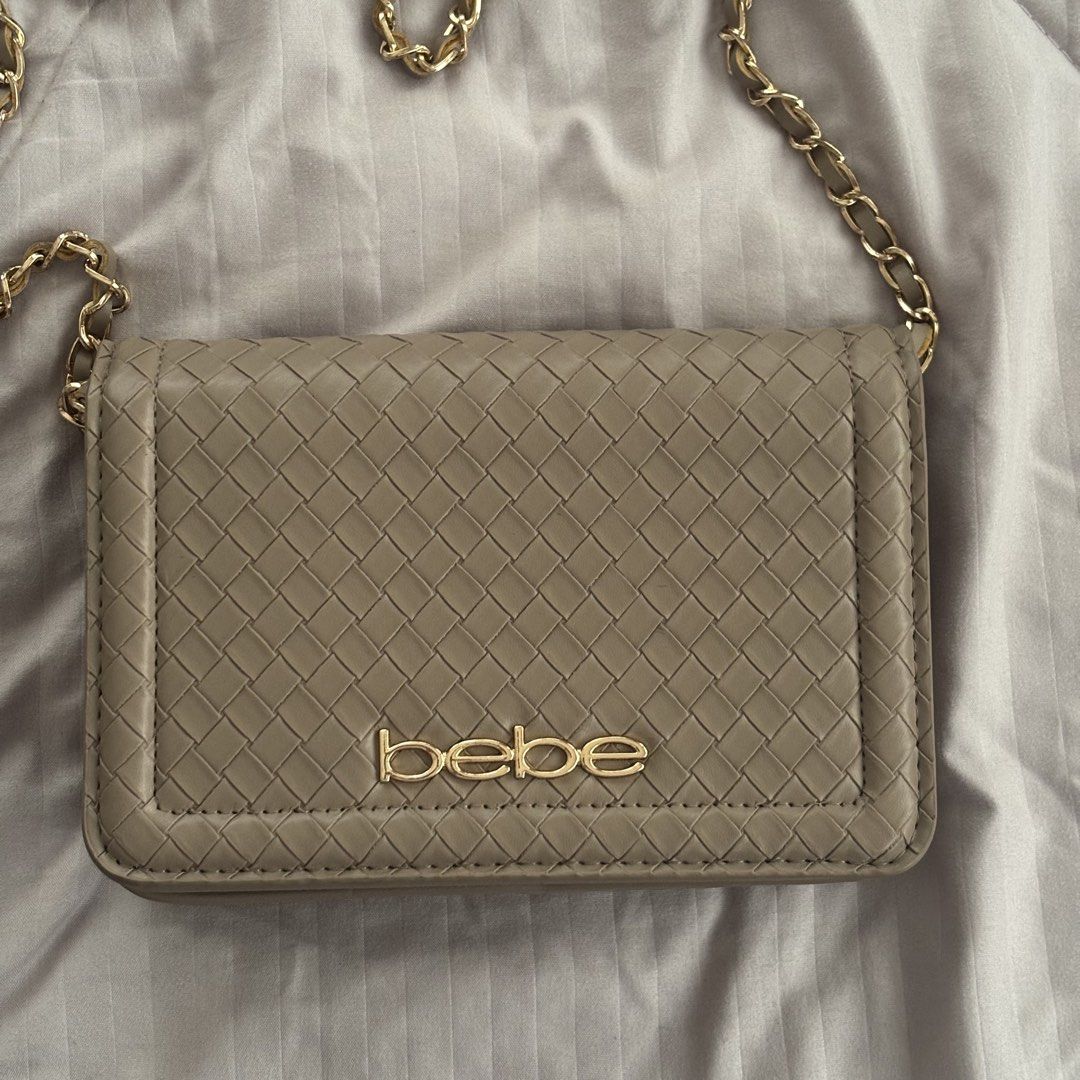 bebe beige cross body bag (Category: Cross-body Bags) located in Cebu City. Submitted by jjanix (Listing ID 1464366937, Image 2). Description: - minimal signs of usage .