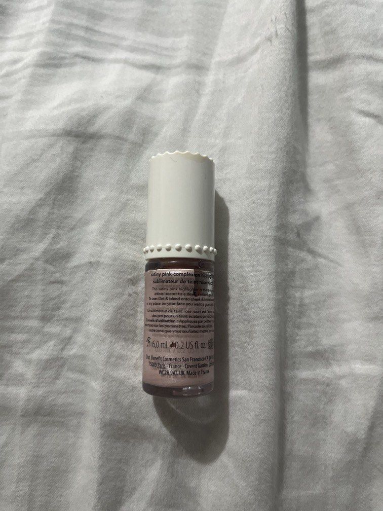 Benefit high beam liquid highlighter (Category: Makeup) located in Mandaluyong City. Submitted by sageyy (Listing ID 1464496345, Image 2). Description: .