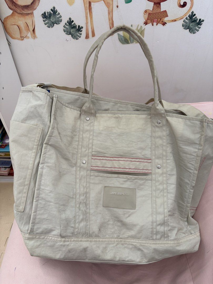 Beyond the Vines Carry All (Category: Tote Bags) located in Mandaluyong City. Submitted by happiestbaul (Listing ID 1464435165, Image 1). Description: Crunch Carryall 03 in cream .