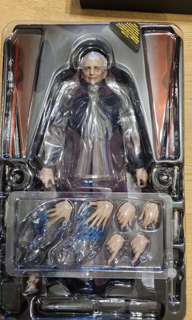 [BIB] Hot Toys Darth Sidious The Clone Wars (Category: Figurines & Statues) located in Manila. Submitted by jacedeleon83 (Listing ID 1464568595, Image 2). Description: BIB - displayed in acrylic case Complete accessories, Lightsabers working Flaking at the bottom of the right boot, but not the actual boot (see pics) FREE shipping as long as you're in metro manila.
