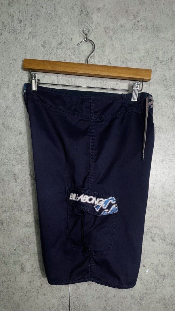 Billabong Blue Wave Board Shorts (Category: Swim Trunks & Board Shorts) located in Solano. Submitted by arc.matter (Listing ID 1464400298, Image 2). Description: Medium Wasitline: 29” Length: 20.5” Very good condition Minor signs of usage.