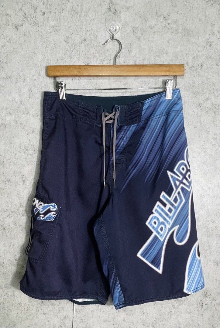 Billabong Blue Wave Board Shorts (Category: Swim Trunks & Board Shorts) located in Solano. Submitted by arc.matter (Listing ID 1464400298, Image 1). Description: Medium Wasitline: 29” Length: 20.5” Very good condition Minor signs of usage.