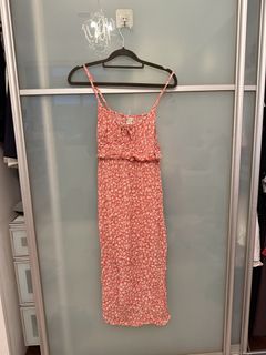 (Category: ) located in . Submitted by goclearcloset (Listing ID 1464459896, Image 1). Description: .