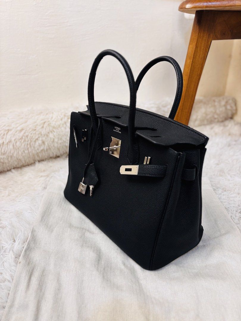 Hermes Birkin 30 Handbag (Category: Luxury Bags & Wallets) located in Muntinlupa City. Submitted by yangchic (Listing ID 1464455868, Image 3). Description: ✔️coded ▪️color: black ▪️message for more information and details.