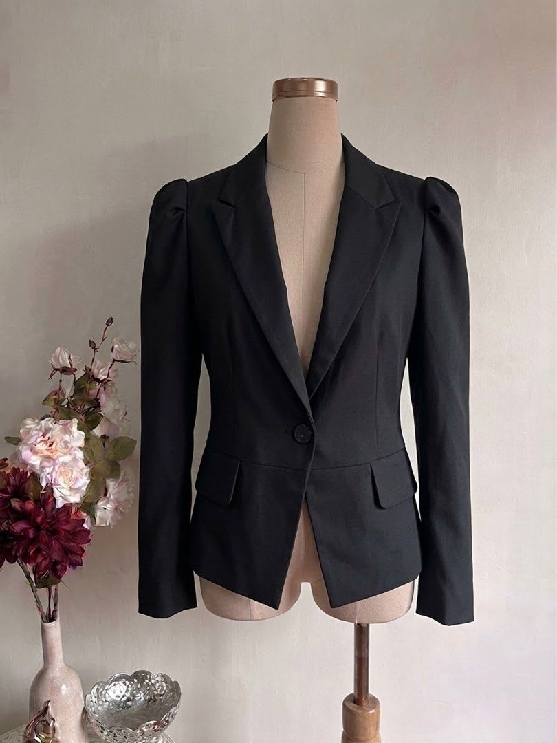 Black Blazer Coat (Category: Coats, Jackets and Outerwear) located in Cavite. Submitted by nezaph (Listing ID 1464473038, Image 1). Description: .