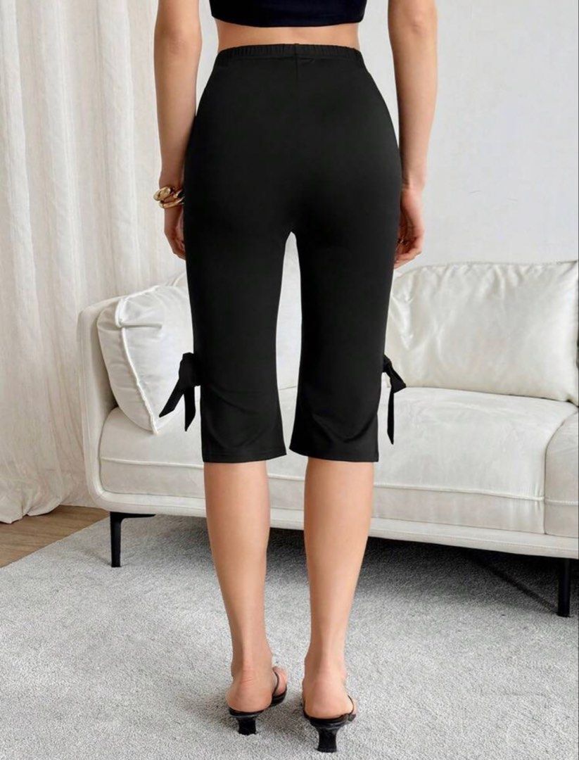 Black Capri Pants with Bow Detail (Category: Jeans) located in Mandaluyong City. Submitted by prettyfindsbyb (Listing ID 1464496244, Image 2). Description: - DM for when worn! - Black capri pants - Cropped length - Adorable bow details on side slits - Stretchy and comfortable material - Ideal for lounging or casual outfits - Essential basic piece for your wardrobe.