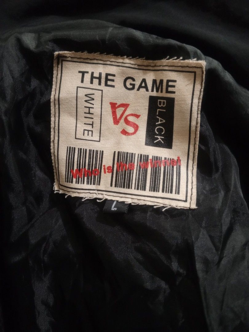 Black Jacket (Free Shipping) (Category: Coats, Jackets and Outerwear) located in Mabalacat. Submitted by alengmaliit (Listing ID 1464392020, Image 3). Description: Free Shipping! Unisex Can fit M-XL women L on tag.