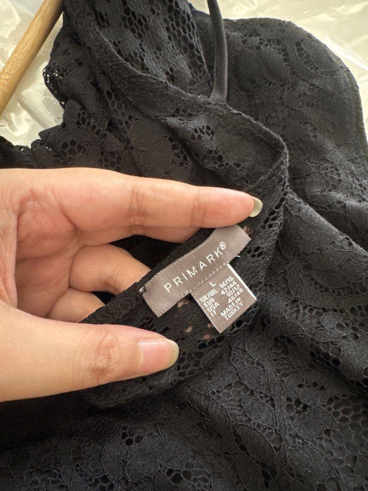 Black Lace Bodysuit (Category: Others Tops) located in Mexico. Submitted by studioleraph (Listing ID 1464403593, Image 3). Description: 🛍️ Perfect for your personal wardrobe 🫶 👗 The actual item being sold is the original garment shown in the product photos. Small differences in fit, drape, color, texture, or details may occur. 💌 Condition: • Preloved; Please wash the items before wearing. • Please manage expectations as these are vintage/pre-