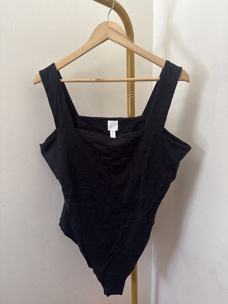 Black Sleeveless Bodysuit (Category: Others Tops) located in Mexico. Submitted by studioleraph (Listing ID 1464398446, Image 1). Description: 🛍️ Perfect for your personal wardrobe 🫶 👗 The actual item being sold is the original garment shown in the product photos. Small differences in fit, drape, color, texture, or details may occur. 💌 Condition: • Preloved; Please wash the items before wearing. • Please manage expectations as these are vintag