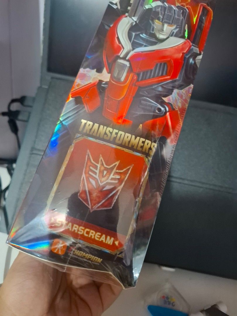Blokees TF One Starscream Classic Class (Category: Gundam & Model Kits) located in Las Pinas. Submitted by speedy.caveman30 (Listing ID 1464482619, Image 2). Description: For Sale: Blokees TF One Starscream Classic Class Bnew, sealed. Dents in box (Refer to Photos) Php 600 MOP: Gcash, Gotyme or Bank Transfer MOD: Lalamove or JNT (Buyer shoulders shipping fee..