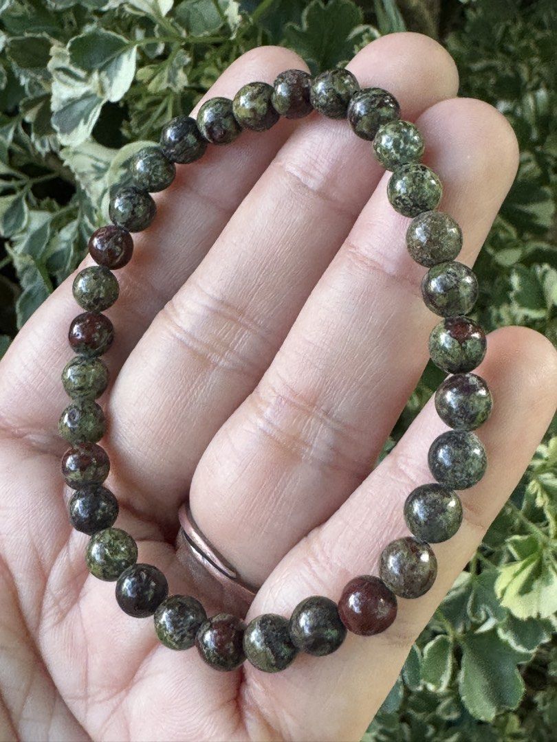 BLOODSTONE BRACELET 🍉 B1_JC039 (Category: Bracelets) located in Bulacan. Submitted by selling_low_by_bella_ben (Listing ID 1464379603, Image 3). Description: BLOODSTONE 🍉 B1_JC039 🏷️ 100 each (5 pcs avail) 6+ mm beads, 16 cm wrist.