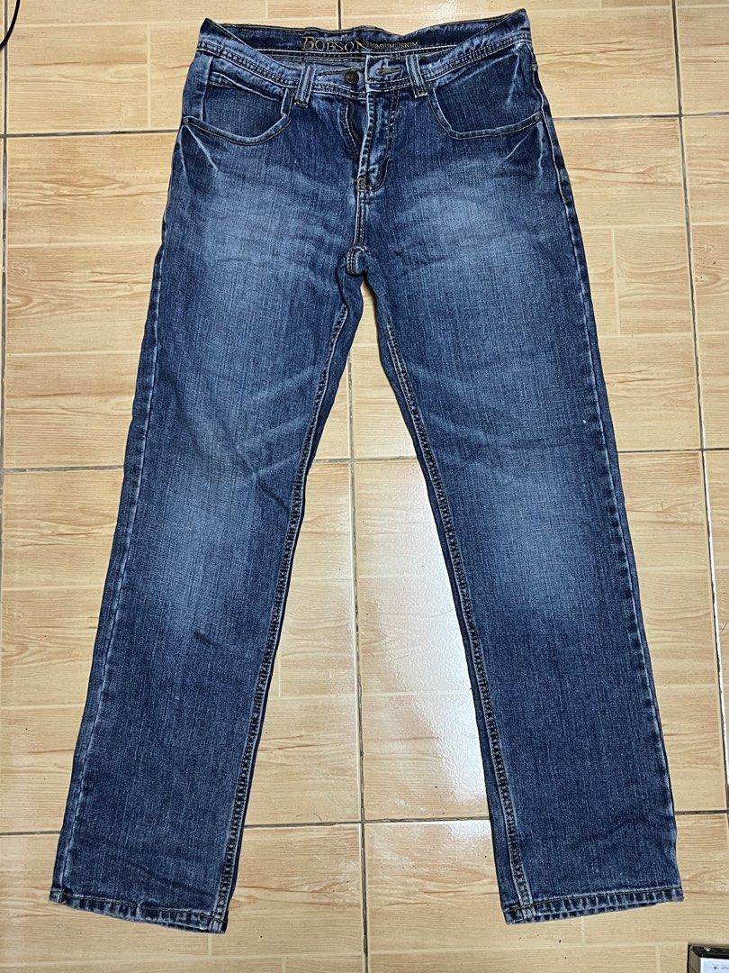 Bobson Premium Denim Jeans (Category: Jeans) located in Marikina City. Submitted by julmograsell (Listing ID 1464485792, Image 1). Description: - Classic blue denim jeans from Bobson - Premium denim material - Straight leg fit - Button and zip closure - Two front pockets and two back pockets - Leather patch on the back waistband - Great for everyday wear - Size can fit 23-28 .