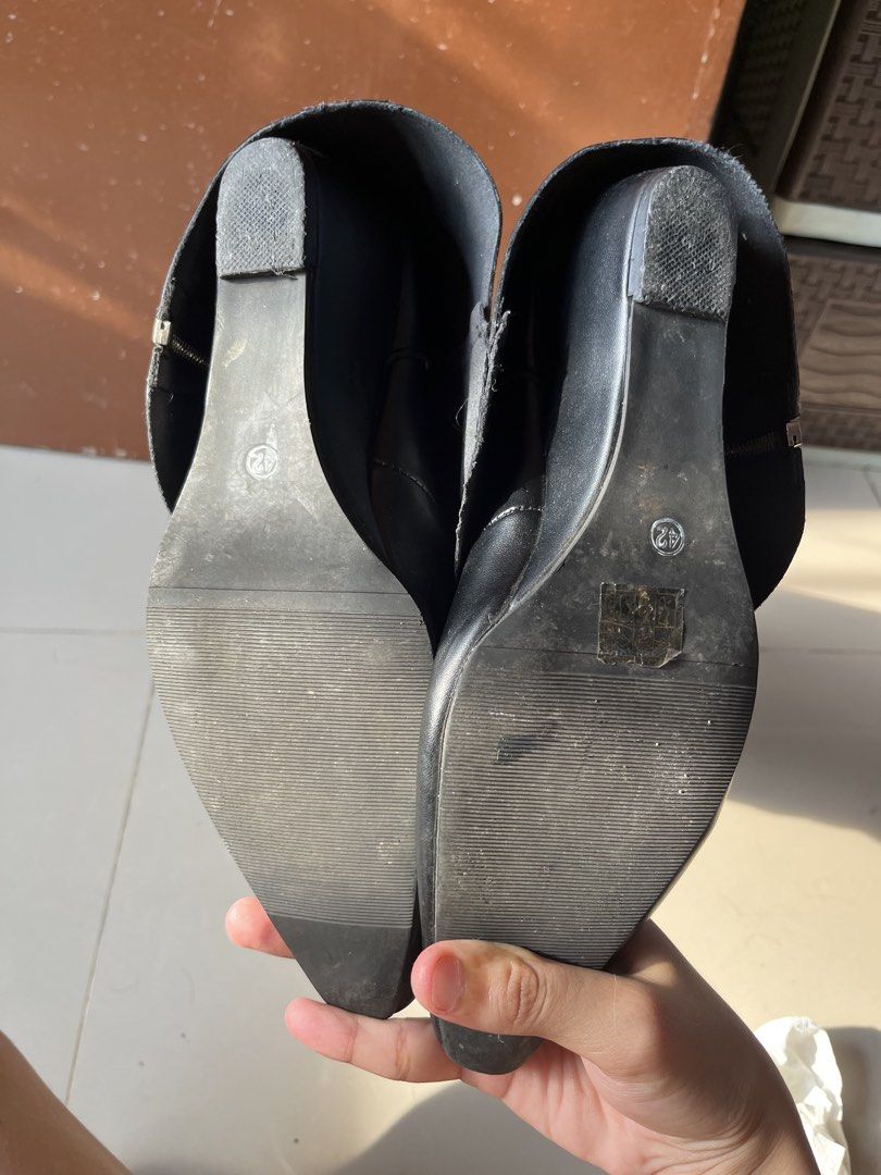 boots (Category: Boots) located in Manila. Submitted by takboots (Listing ID 1464447873, Image 3). Description: .
