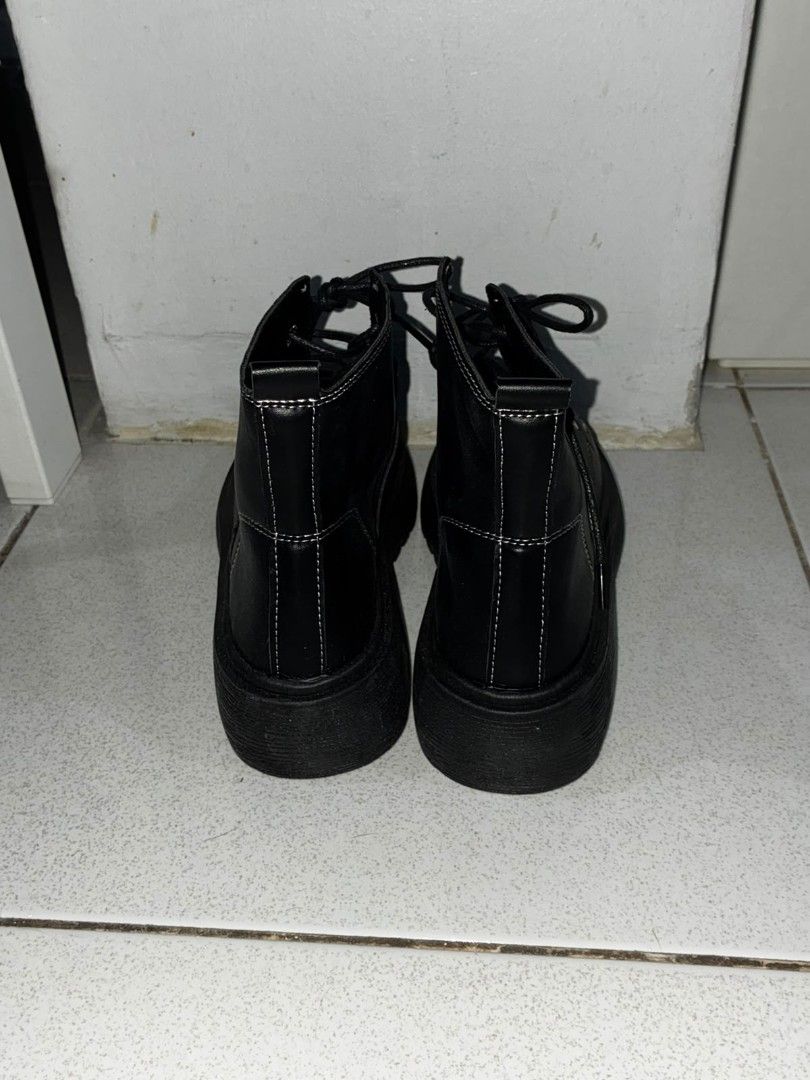 Boots - can be unisex (Category: Boots) located in Mandaluyong City. Submitted by lylforms (Listing ID 1464429425, Image 3). Description: brand: n/a size: US 6.5, EU 37 brand new/never used probably from shoppee.