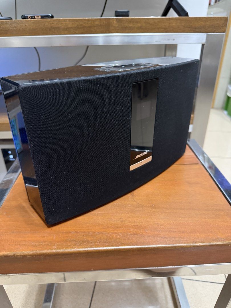 Bose Soundtouch 20 (Category: Soundbars, Speakers & Amplifiers) located in Manila. Submitted by leslieaguilar78 (Listing ID 1464379514, Image 2). Description: Meetup: Betterliving Subdivision, Parañaque City.