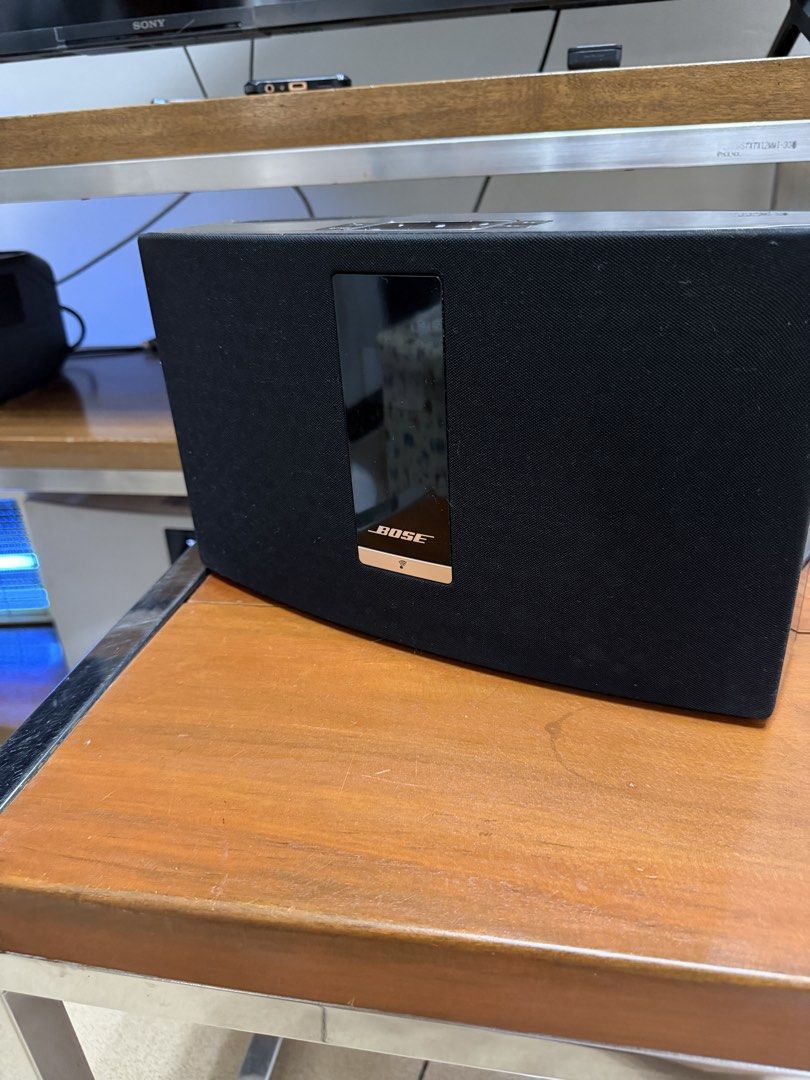 Bose Soundtouch 20 (Category: Soundbars, Speakers & Amplifiers) located in Manila. Submitted by leslieaguilar78 (Listing ID 1464379514, Image 1). Description: Meetup: Betterliving Subdivision, Parañaque City.