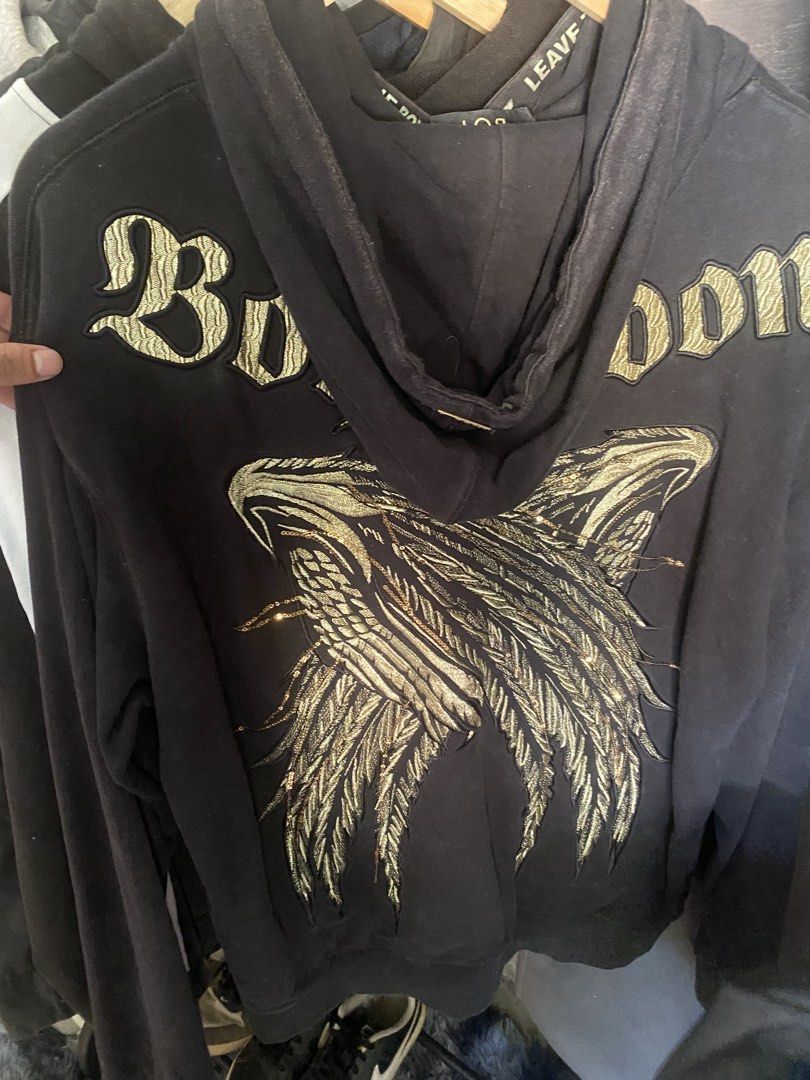 BOY LONDON Black Hoodie Eagle Graphic (Category: Coats, Jackets and Outerwear) located in Manila. Submitted by jrofit (Listing ID 1464390697, Image 3). Description: - Boy London black hoodie - Iconic eagle graphic on front and back - Gold detailing on graphics and drawstrings - Kangaroo pocket - Perfect for Boy London fans.