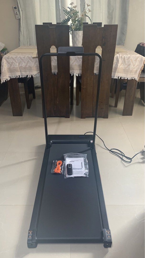 Brandnew Compact Treadmill (Category: Cardio & Fitness Machines) located in Rizal. Submitted by rayjeansulmaca7 (Listing ID 1464547781, Image 1). Description: 🏃 BRAND NEW TREADMILL FOR SALE! CASH ON DELIVERY ( Install & Demo First before payment ) ✨ 18-speed (up to 18 km/h) 📱 Mobile app can be used as remote 🎮 With remote control 💪 3.8 HP motor ⚖️ Max load: 150kg 📖 Complete with manual Brand new, never used! 📩 PM for price..