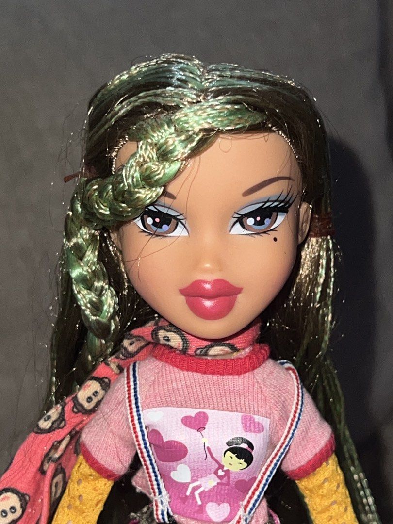 bratz tokyo a gogo yasmin (Category: Designer & Blind Box Toys) located in Quezon City. Submitted by nala555 (Listing ID 1464376610, Image 1). Description: tagg yasmin 10/10 condition comes as-is semi complete first fit negotiable pampanga loc j&t or lalamove/meetup.