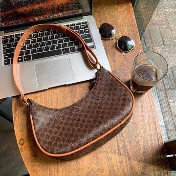 Brown Monogram Shoulder Bag (Category: Shoulder Bags) located in Caloocan City. Submitted by angelinee123 (Listing ID 1464384879, Image 2). Description: Never been used •Payment methods: Gcash (item price + sf) • Payment first policy • Delivery option: - J&t delivery : 2-3 days depends on loc - Lalamove: same day delivery - meetup: 5th avenue lrt station only (cod avail) .