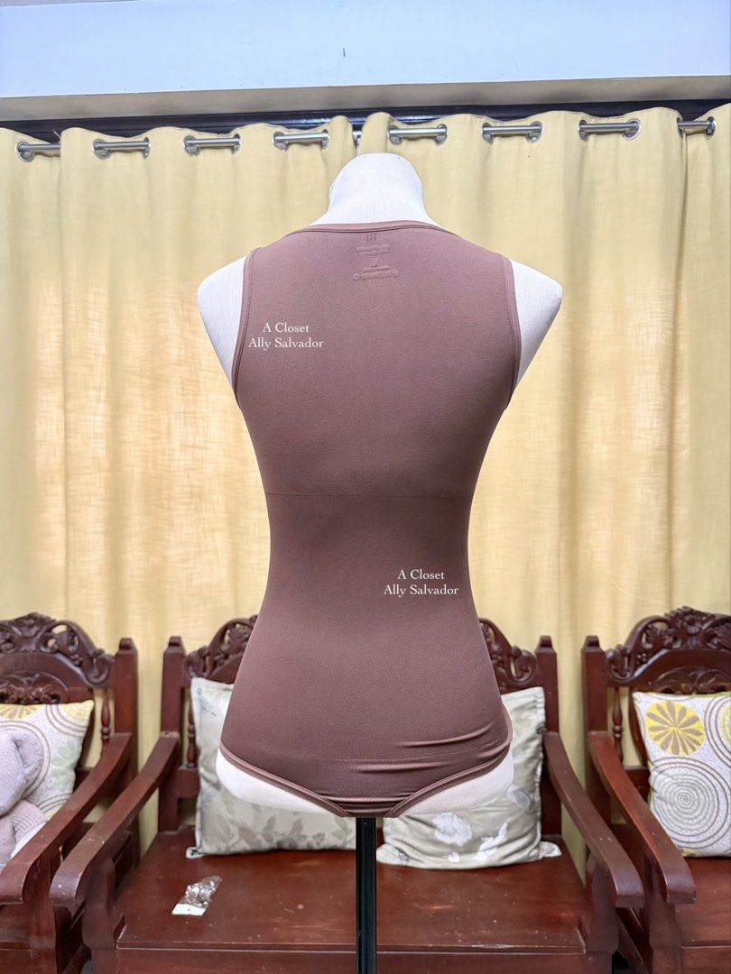 Brown Seamless Bodysuit (Category: Others Tops) located in Bulacan. Submitted by closetbyally (Listing ID 1464423509, Image 3). Description: COLOR MAY VARY DUE TO LIGHTNING Size L (Fits 29-32 stretchable) BRAND NEW DECLUTTERING If in doubt, don’t buy! ❌Pass sa maselan. Let’s not waste each other’s time Pls read before ordering. Actual pic posted All prices are fixed. No haggling Strictly PAYMENT FIRST & Shipping only We can also do LALAMOVE if ru