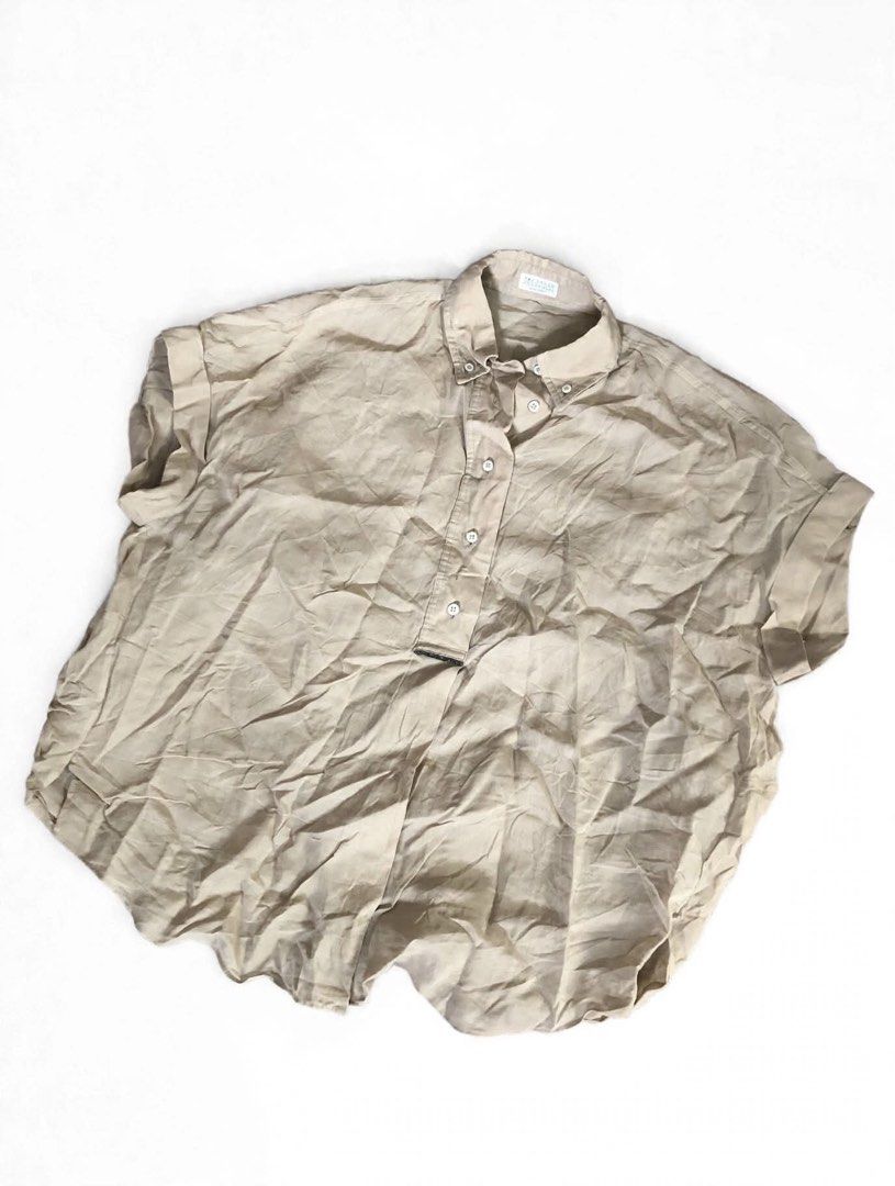 Brunello Cucinelli Mesh Blouse Top (Category: Blouses) located in Muntinlupa City. Submitted by afterclass_ph (Listing ID 1464406831, Image 1). Description: 26 x 24.