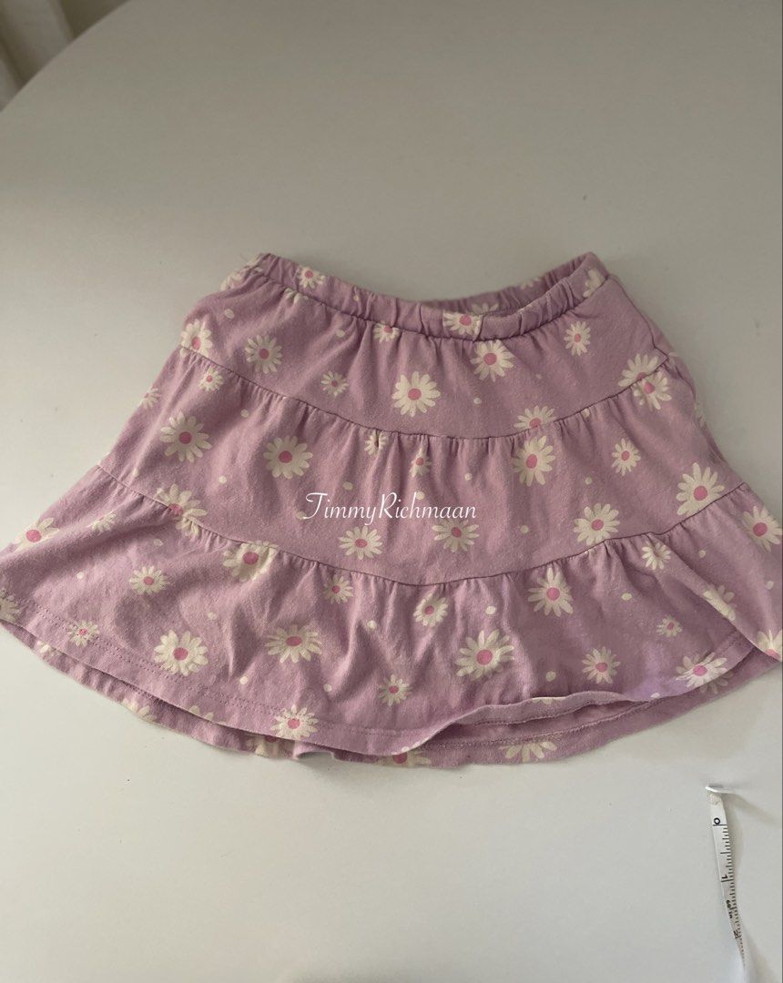 Bundle take all set (Category: Babies & Kids Fashion) located in Sorsogon. Submitted by comfortbeforestyle (Listing ID 1464525767, Image 3). Description: Girls Bundle — ₱850 Take all for ₱850 • Zara purple top — like new • Disney terno — like new • Polo Ralph Lauren shorts — like new • H&M skirt — gently used • Disney turnover skirt from SM Dept. — well used • Free romper Size: 4y Can fit up to 5y if petite Sulit na for take all, especially with 
