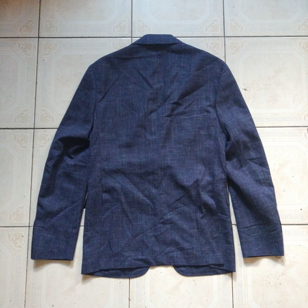 Canali Kei Travel Blazer 44 (Category: Coats, Jackets and Outerwear) located in Pasay City. Submitted by denimdude.ph (Listing ID 1464444299, Image 2). Description: made in Italy retails for 161K Php.