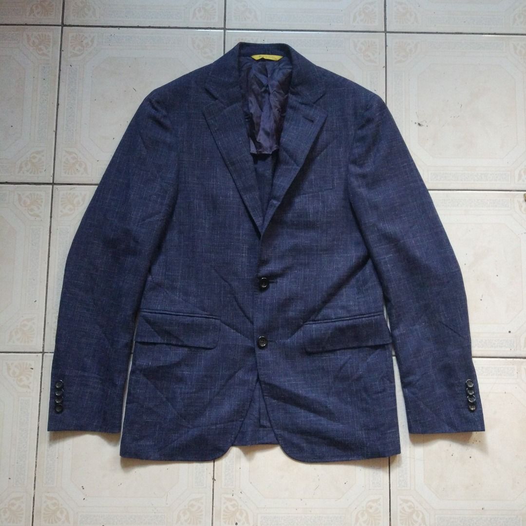 Canali Kei Travel Blazer 44 (Category: Coats, Jackets and Outerwear) located in Pasay City. Submitted by denimdude.ph (Listing ID 1464444299, Image 1). Description: made in Italy retails for 161K Php.