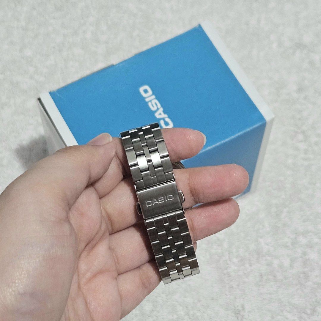 Casio Watch (Men) (Category: Men's Watches) located in Pasig City. Submitted by ela_zen15 (Listing ID 1464405900, Image 2). Description: Casio MTP-B145D-2A2 Analog Stainless Steel 100% Original With Warranty Card Description Case size (Lx Wx H): 40 x 35 x 7.4 mm Weight: 82 g Case and bezel material Stainless Steel Band One-touch 3-fold Clasp 50-meter water resistance Power supply and battery life Battery: SR621SW Mineral Glass Compatible band siz