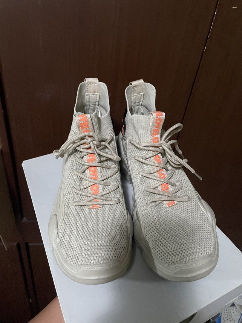 Casual Boots (Category: Boots) located in Manila. Submitted by clothingrevival (Listing ID 1464483613, Image 3). Description: - Brand New/ Never worn - Excellent condition - Mesh type boots - Good for casual wear - Bought from the U.S - Size 13M - No box .
