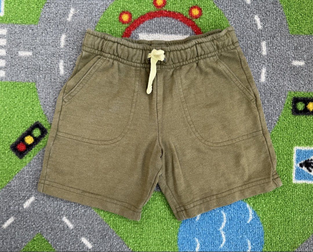 Cat & Jack Drawstring Shorts (Category: Babies & Kids Fashion) located in Rizal. Submitted by preloovved (Listing ID 1464467034, Image 1). Description: Olive green shorts for boys. Elastic waist with drawstring. Front pockets. Casual and comfy for everyday wear. Olive green shorts. Elastic waistband with drawstring. Two front pockets. Casual design, comfortable fabric. Perfect for warm weather. Preloved, 3-4yo Meet-up only in GB1 San Mateo, Rizal