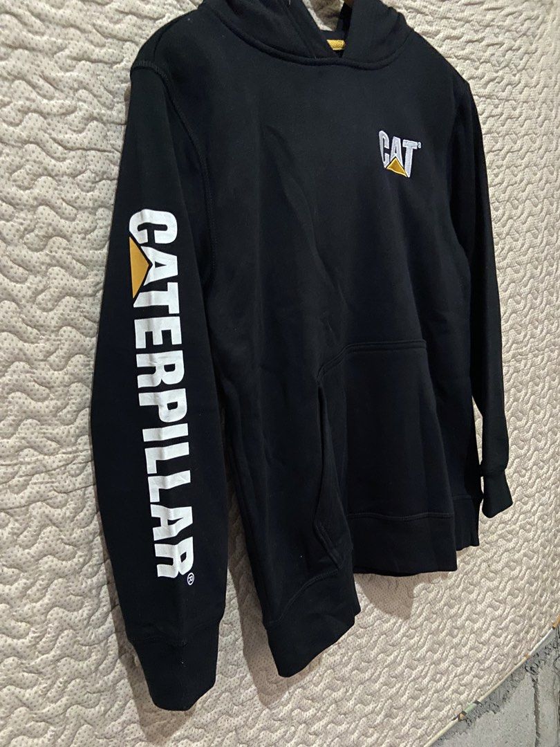 Caterpillar Black Hoodie Jacket (Category: Coats, Jackets and Outerwear) located in Cavite. Submitted by abasolo_jv (Listing ID 1464366776, Image 3). Description: Excellent Condition 9.8/10 Color Rate No issue large on tag (14-16) Small to med sya Need wash for cleanliness for safety .