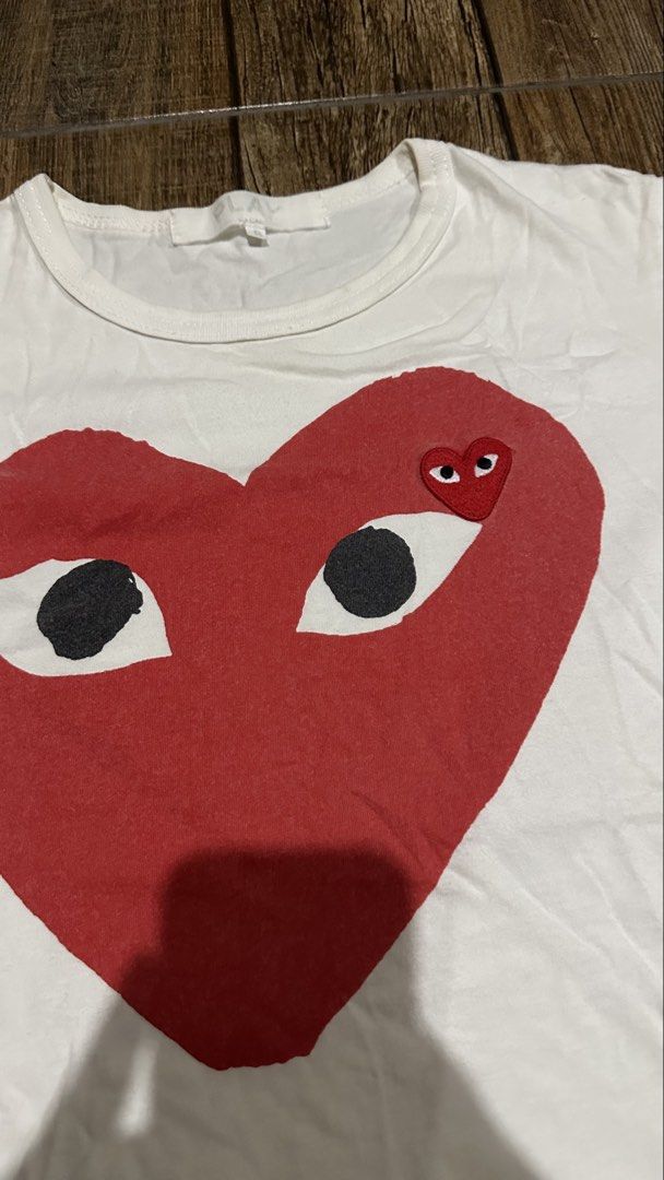 CDG PLAY BIG LOGO (Category: Tshirts & Polo Shirts ) located in Manila. Submitted by urban-vintage_2 (Listing ID 1464540150, Image 2). Description: ISSUE: NONE (NEED WASH) MOP :GCASH (NO COD) SHIP VIA: LALAMOVE & J&T LOCATION: PASIG CITY LENGTH: 22 WIDTH :17 .