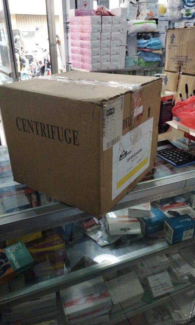 Centrifuge machine 12 holes (Category: Medical Supplies & Tools) located in Manila. Submitted by _lovelyvirgo17 (Listing ID 1464358829, Image 1). Description: same day delivery 🚚 onhand sya sa warehouse kaya pwede lang kunin kapag sure kanapo payment accepted: gcash,bank transfer located:bambang.