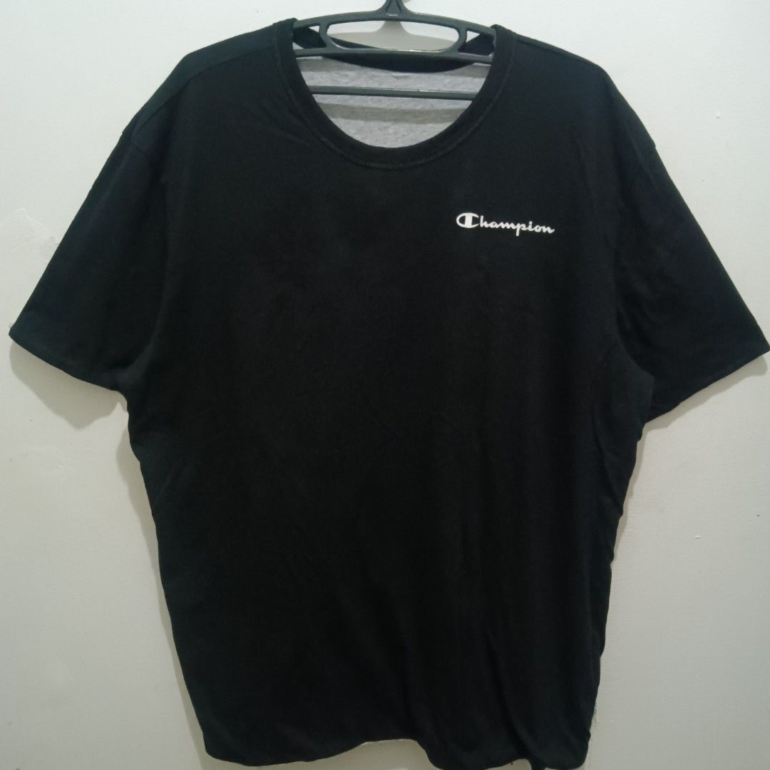 CHAMPION Reversible Shirt (Category: Tshirts & Polo Shirts ) located in Caloocan City. Submitted by jaychingsss (Listing ID 1464541331, Image 2). Description: Champion Reversible Shirt - 120 21x30 Color Rate: 9.5/10 Black / Gray Cuts Tags NEED WASH.