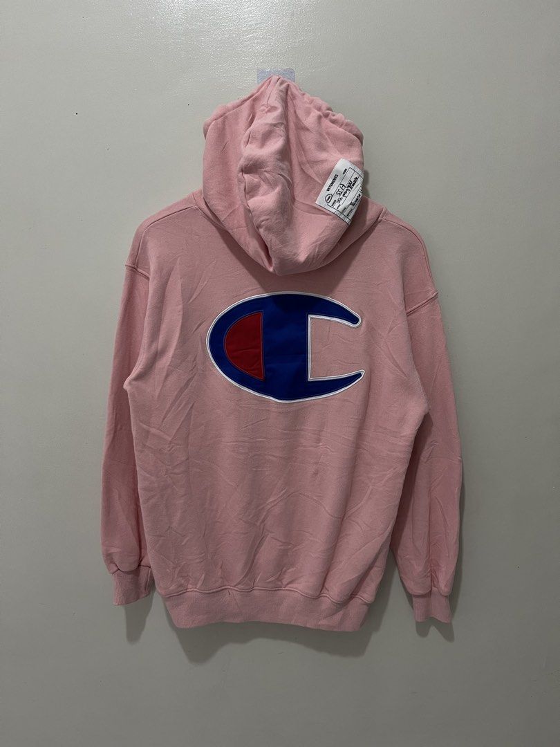 champion x vetements (Category: Coats, Jackets and Outerwear) located in Manila. Submitted by owjayy01 (Listing ID 1464368942, Image 1). Description: champion x vetements.