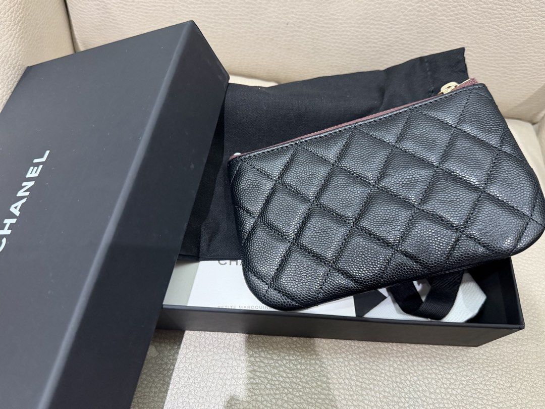 Chanel O Case Brand New (Category: Wallets & Card holders) located in Quezon City. Submitted by theluxuryrack (Listing ID 1464430579, Image 3). Description: .