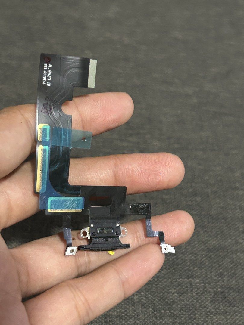 CHARGING FLEX IPXR CHARGING FLEX CHARGING PORT (Category: iPhone X Series) located in General Trias. Submitted by aprilocampo0412 (Listing ID 1464444108, Image 3). Description: CHARGING FLEX IPXR CHARGING FLEX CHARGING PORT.