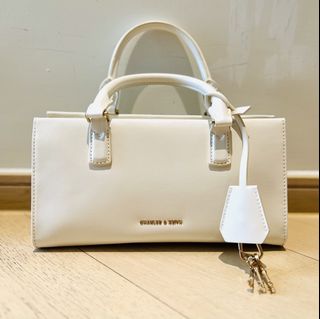 （分類：）位於 。 由 gooddeal28 提交（商品編號 1464424962，圖片 1）。簡介： 。