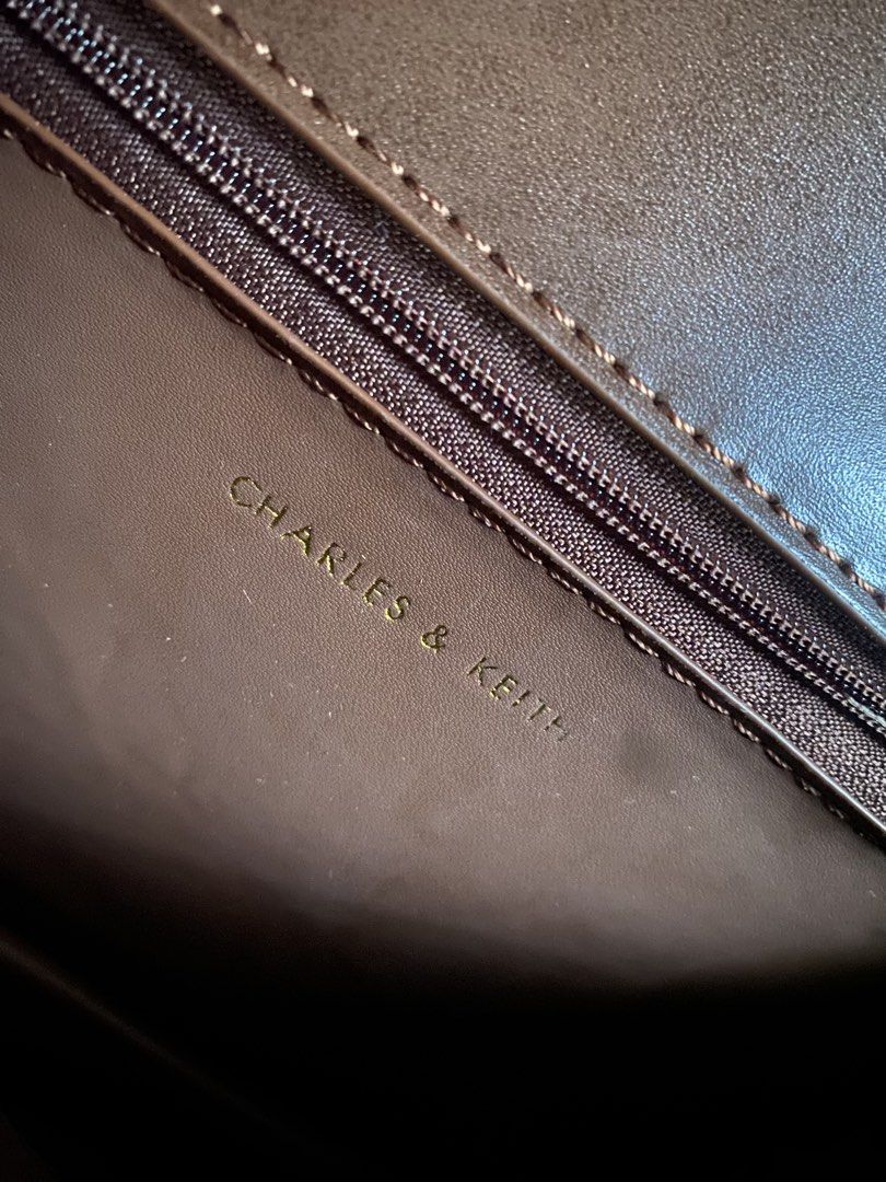 Charles and Keith (Category: Cross-body Bags) located in Pagadian. Submitted by romenallauderes (Listing ID 1464447228, Image 3). Description: .